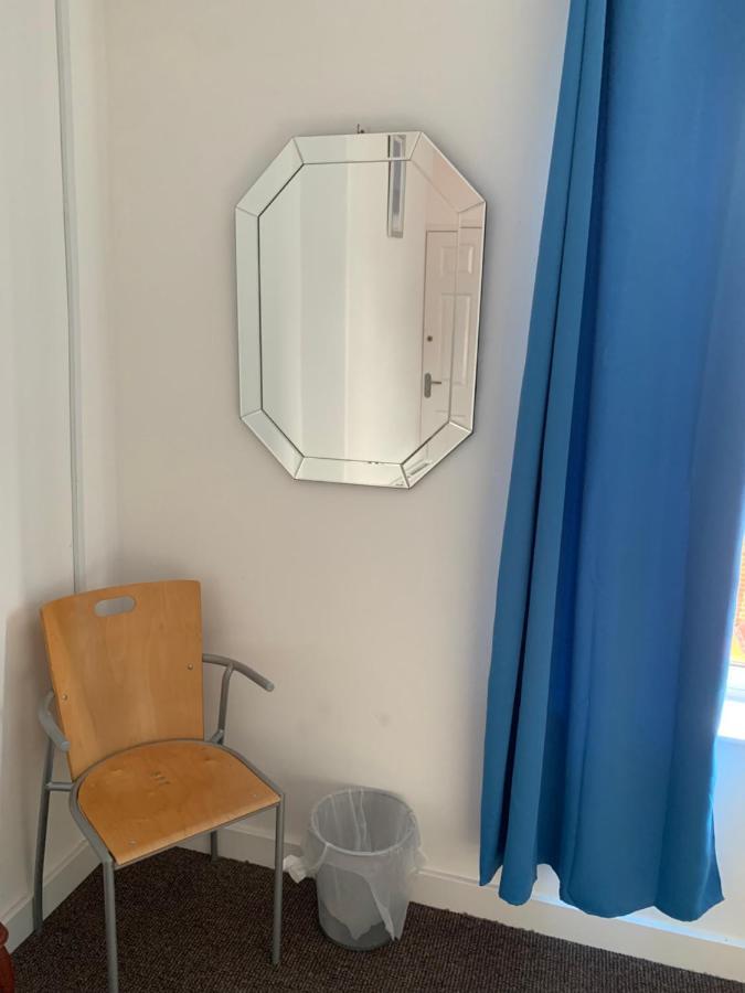 Starlight Self Service Accommodation Leigh  Buitenkant foto
